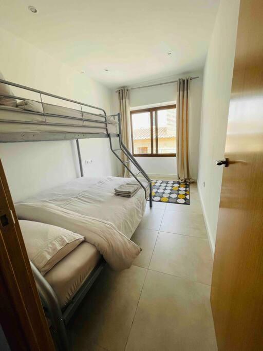 דניה Attic Apartment In Old Town מראה חיצוני תמונה