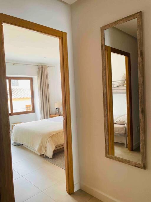 דניה Attic Apartment In Old Town מראה חיצוני תמונה