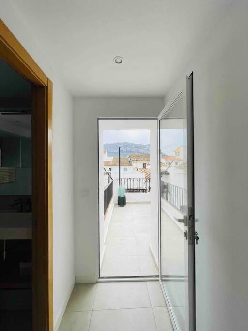 דניה Attic Apartment In Old Town מראה חיצוני תמונה