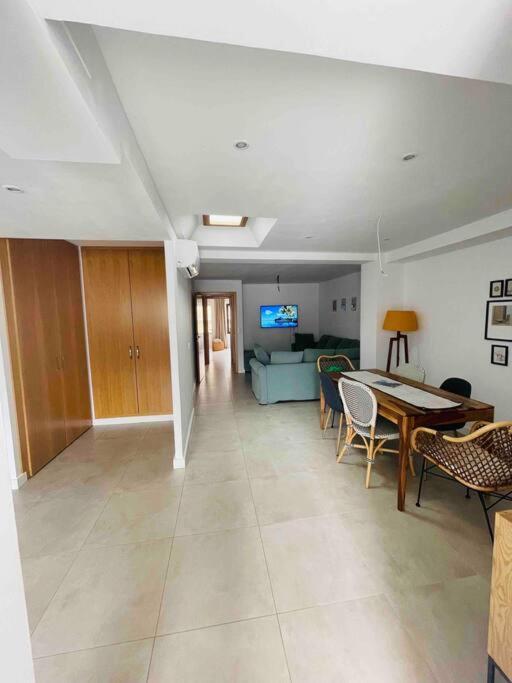דניה Attic Apartment In Old Town מראה חיצוני תמונה